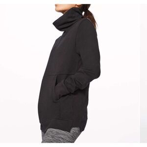 Lululemon Press Pause Black Pullover, 6